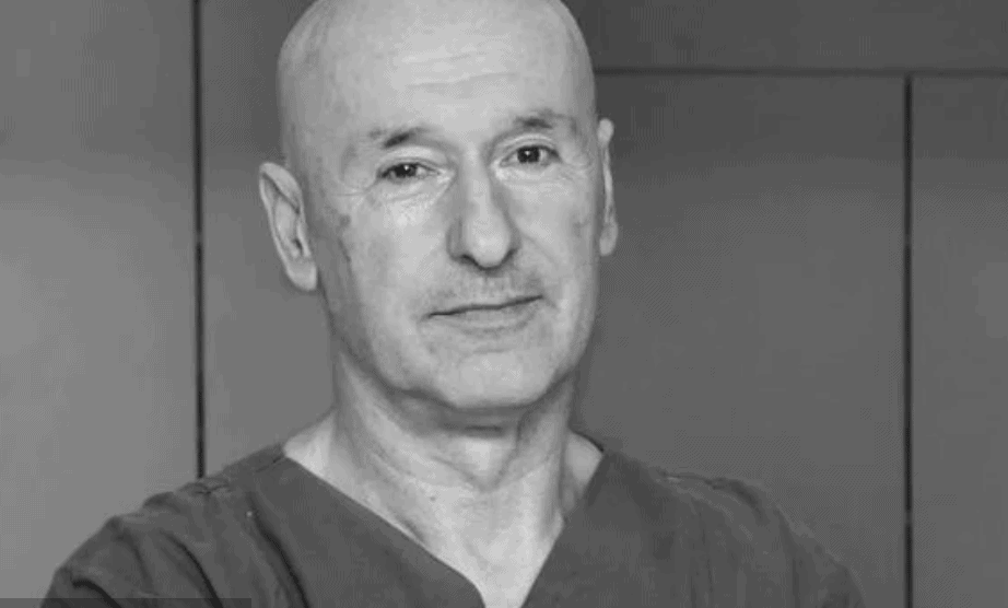 Dr. Emir Solaković