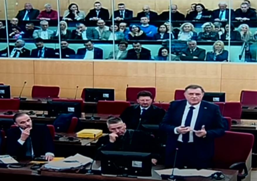 Milorad Dodik u sudnici