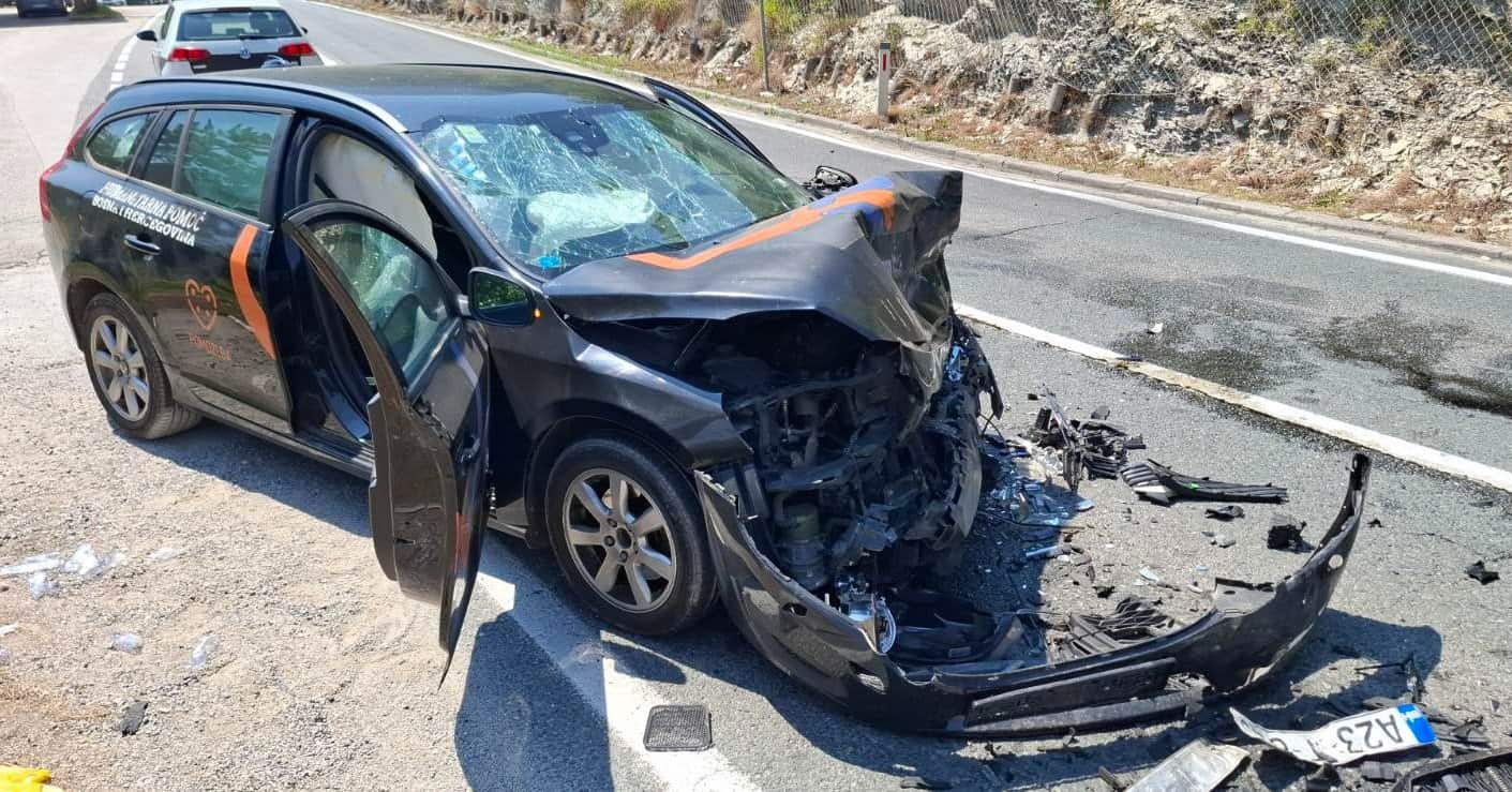 Volonter Pomozi.ba teško povrijeđen u nesreći kod Jablanice