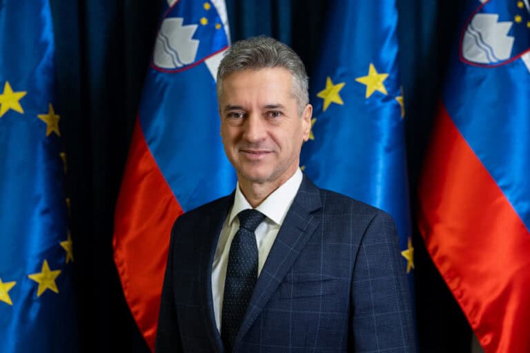 Premijer Robert Golob