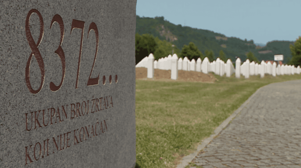 Povodom 30. godišnjice genocida u Srebrenici, Savez Kršćana Hrvatske objavio je saopštenje u kojem snažno izražava pijetet prema žrtvama,