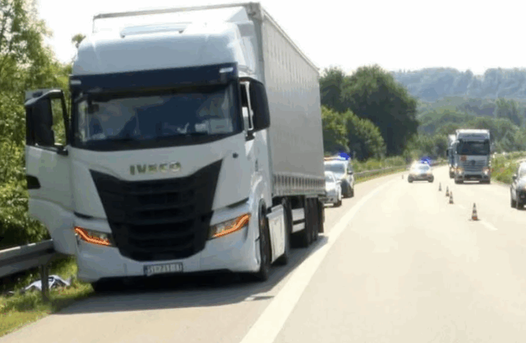 Vozač iz Srbije preminuo na autoputu: