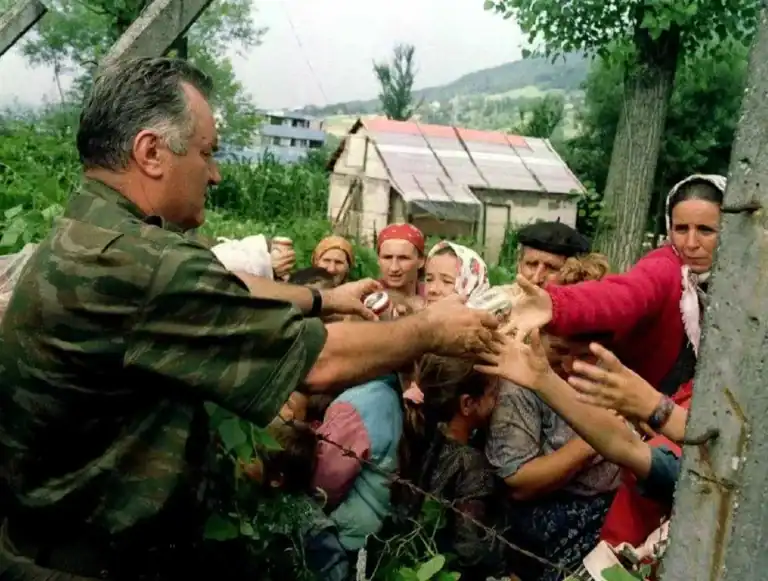 Ratko Mladić u Srebrenici, Reuters