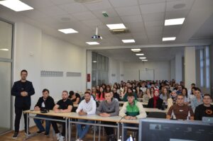 Univerzitet FINRA Tuzla.