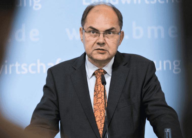 CHRISTIAN SCHMIDT ZA BRITANSKE MEDIJE: Tvrdi da se Balkan može “zapaliti” u trenu, upozorio Britance, izjavio je …
